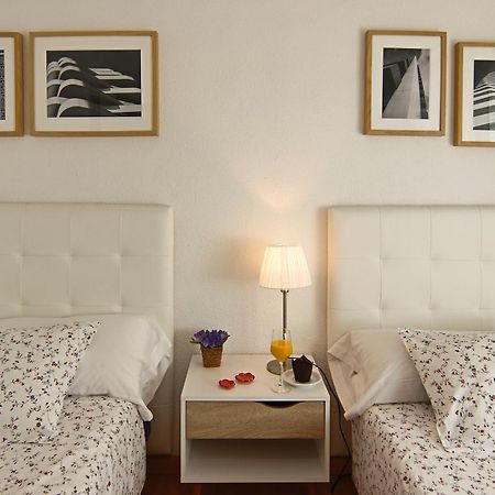 LUMINOSO. COMODO. ACOGEDOR. WIFI. Junto a AVE Valenza Esterno foto