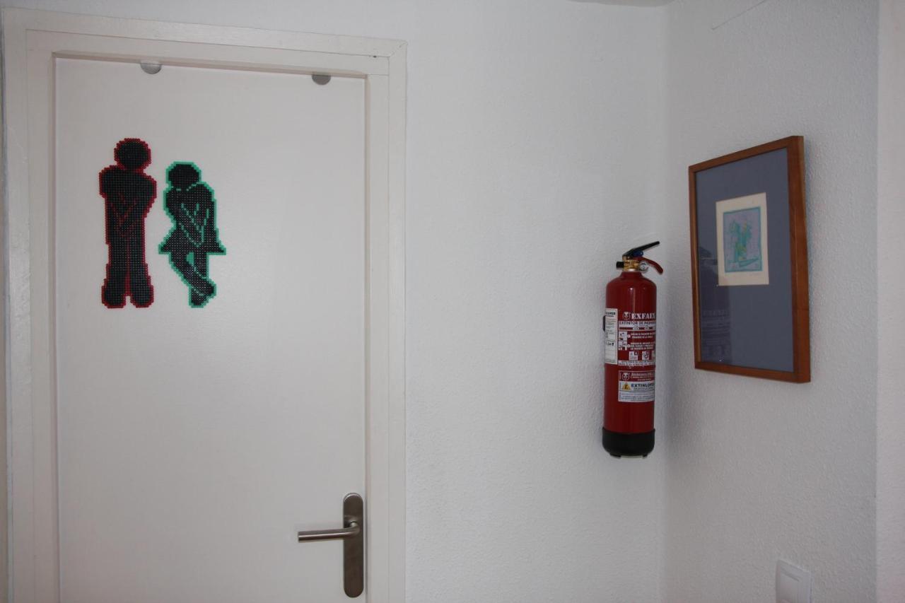 LUMINOSO. COMODO. ACOGEDOR. WIFI. Junto a AVE Valenza Esterno foto