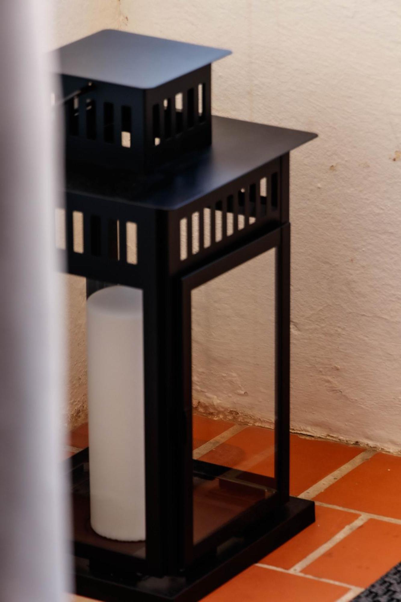 LUMINOSO. COMODO. ACOGEDOR. WIFI. Junto a AVE Valenza Esterno foto
