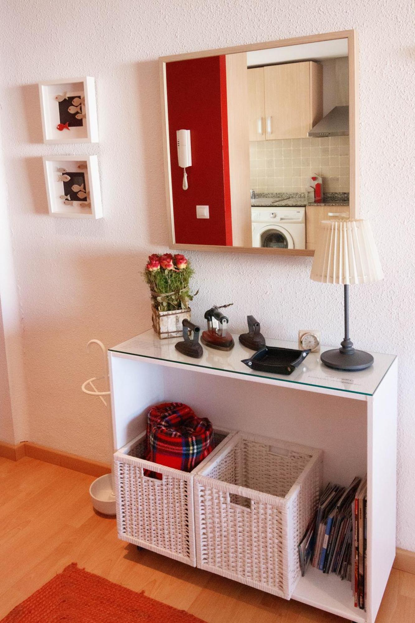 LUMINOSO. COMODO. ACOGEDOR. WIFI. Junto a AVE Valenza Esterno foto